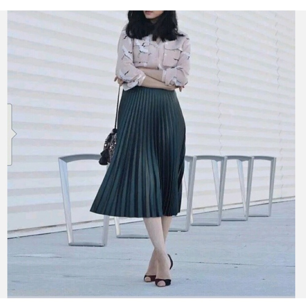ZARA Accordion Pleated Checkered Business Casual Midi Skirt Size XS